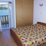 Apartament 3-osobowy z klimatyzacją z widokiem na morze z 1 pomieszczeniem sypialnianym A-167-a
