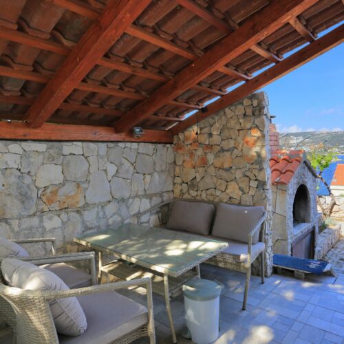 Sea View 2-Room Air Conditioned Apartment for 5 Persons A-4877-b