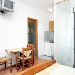 1-Zimmer-Apartment für 2 Personen mit Klimaanlage und Balkon AS-6701-e