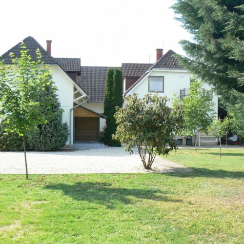 Apartman (jako celek) se zahradou pro 7 os. přízemní