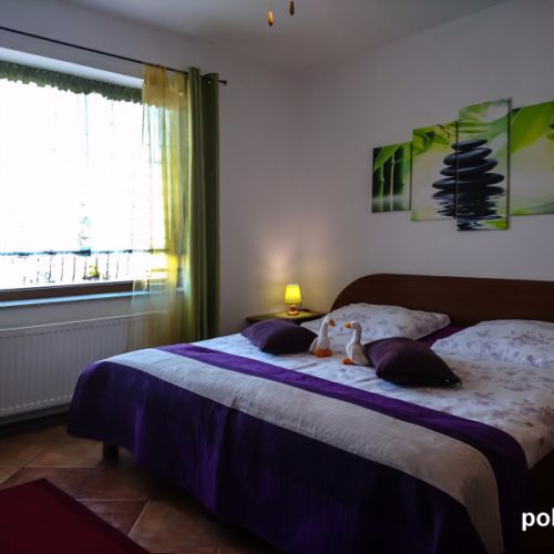 Pokoj tV s plochou obrazovkou s terasou pro 3 os.