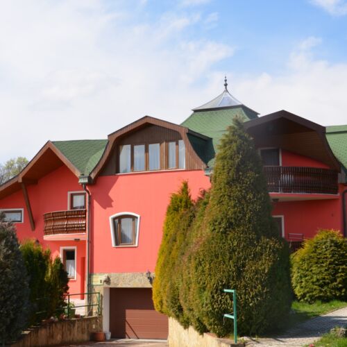 Whole House Air Conditioned Villa for 20 Persons