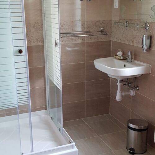 Camera dubla superior