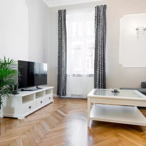 Apartament cu aer condiționat cu terasă cu 3 camere pentru 6 pers.