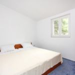 Pokoj s klimatizací  s manželskou postelí S-4888-b