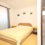 Légkondicionált teraszos 3 fős apartman 1 hálótérrel A-8007-b