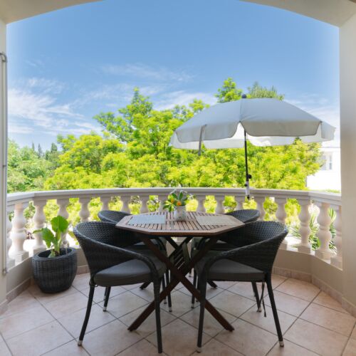 Apartament cu aer condiționat cu vedere spre mare cu 1 camera pentru 2 pers. A-8521-c