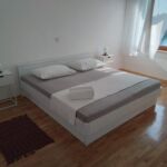 Tengerre néző légkondicionált 4 fős apartman 2 hálótérrel A-12255-a