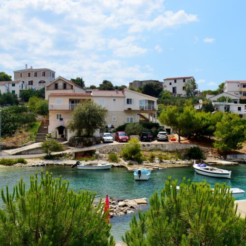 Sea View 2-Room Air Conditioned Apartment for 5 Persons A-15404-a