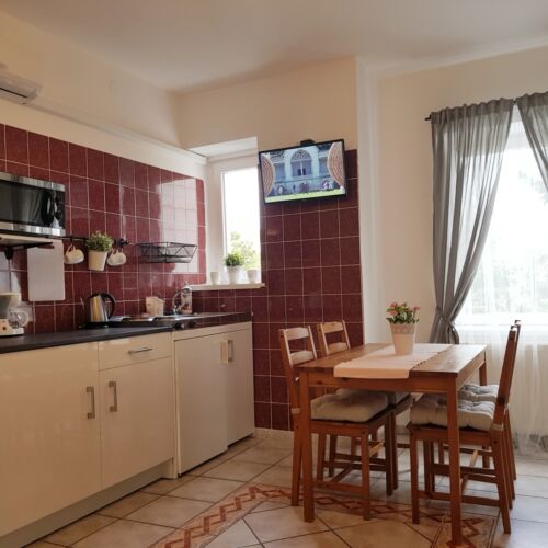 Apartament standard silver cu 2 camere pentru 4 pers.