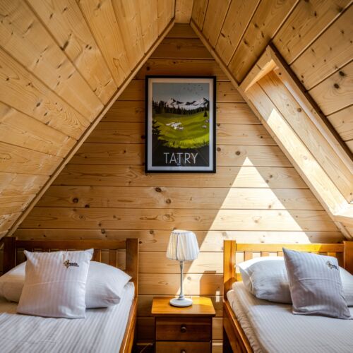 Apartament 6-osobowy z balkonem z widokiem na góry z 3 pomieszczeniami sypialnianymi