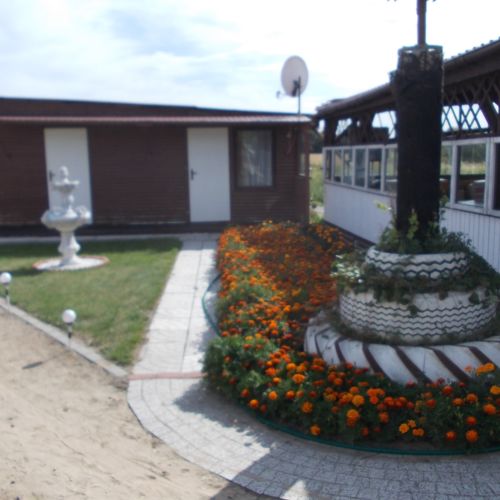 Domek letniskowy 6-osobowy Przyjazny podróżom rodzinnym z tarasem (możliwa dostawka)