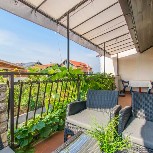 Apartament 4-osobowy z klimatyzacją na piętrze z 2 pomieszczeniami sypialnianymi