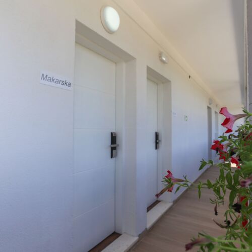 Upstairs 1-Room Air Conditioned Apartment for 3 Persons