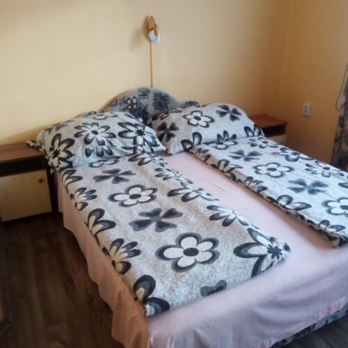 Pokój 2-osobowy na piętrze z łazienką (możliwa dostawka)