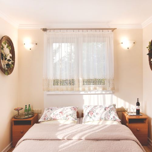 Camera dubla cu grup sanitar lCD TV