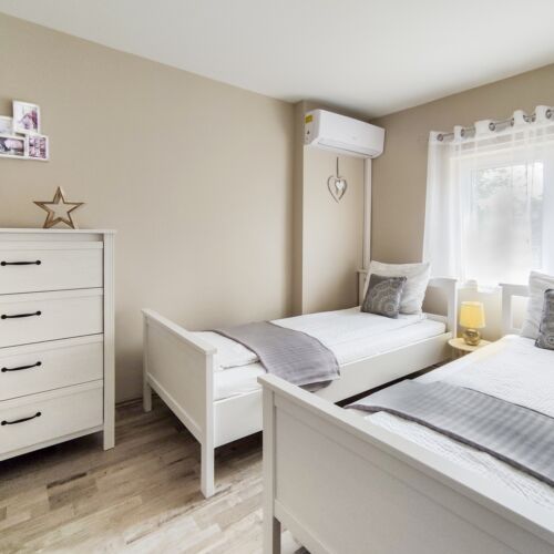 Air Conditioned Holiday Home for 5 Persons with Terrace