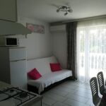 Tengerre néző légkondicionált 3 fős apartman 1 hálótérrel A-15292-c
