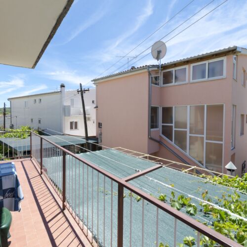 Apartament 4-osobowy z klimatyzacją na piętrze z 2 pomieszczeniami sypialnianymi