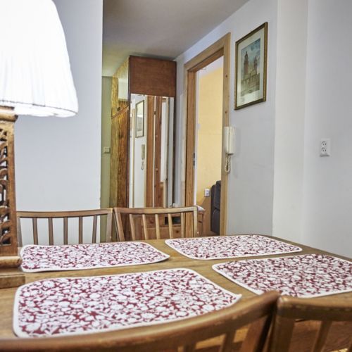Apartament 3-osobowy na parterze z widokiem na ogród