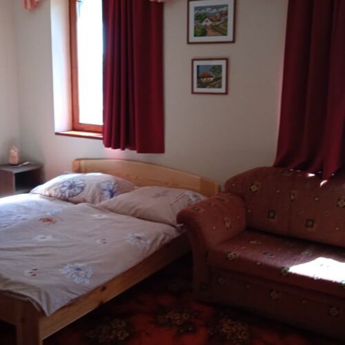 Standard Upstairs Quadruple Room