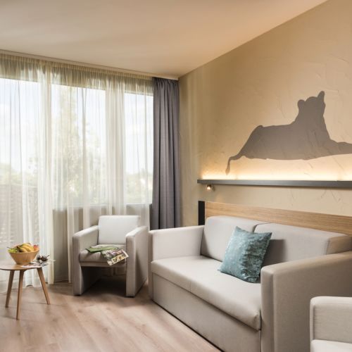 Rezydencja pokój 2-osobowy na piętrze z balkonem z 1 pomieszczeniem sypialnianym (możliwa dostawka)