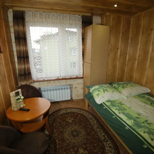 Camera cvadrupla familial(ă) cu baie