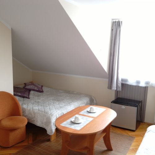 Pokój 3-osobowy na piętrze z łazienką