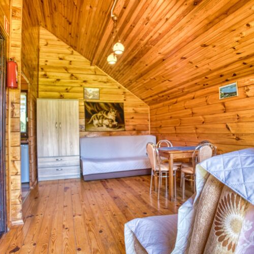 Casă de vară pentru 5 pers. (se inchirieaza doar integral)