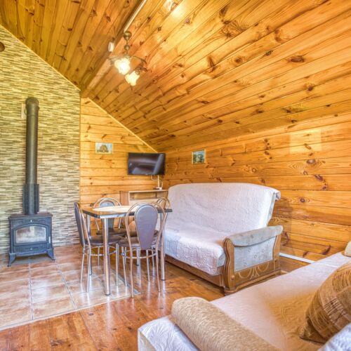 Casă de vară pentru 5 pers. (se inchirieaza doar integral)