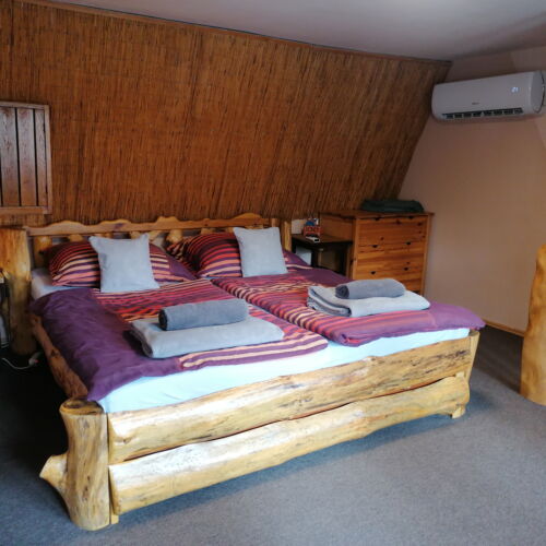 Whole House Weekend House for 5 Persons (extra bed available)