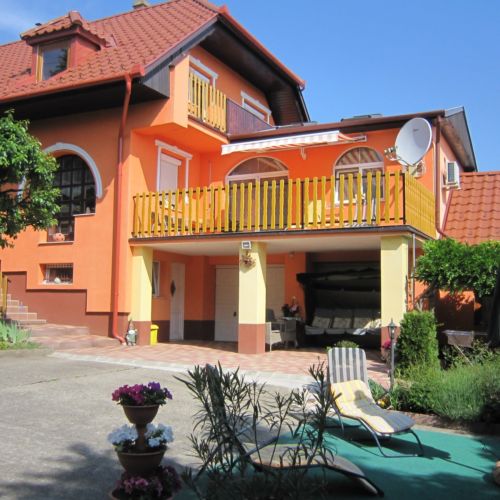 Apartament 7-osobowy z własną kuchnią z panoramą z 4 pomieszczeniami sypialnianymi