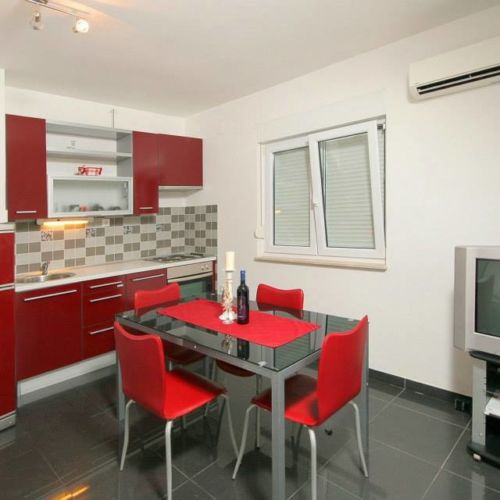 Sea View 2-Room Balcony Apartment for 4 Persons