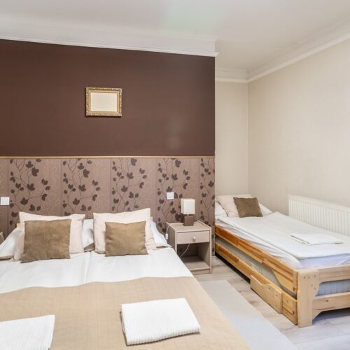 Standard Triple Room ensuite