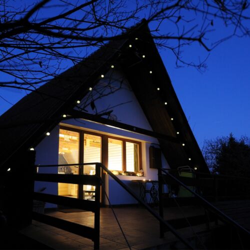 Panoramic Whole House Holiday Home for 4 Persons