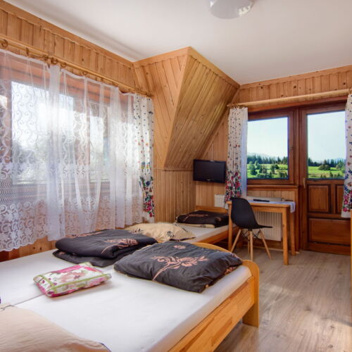 Mountain View Garden View Quadruple Room