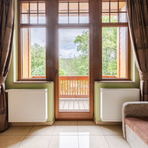 Comfort Upstairs 2-Room Apartment for 5 Persons