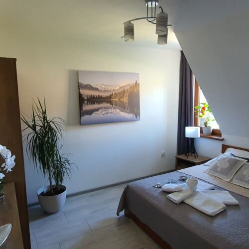 Apartament 4-osobowy z balkonem 