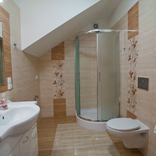 Apartament la etaj cu 2 camere pentru 5 pers.