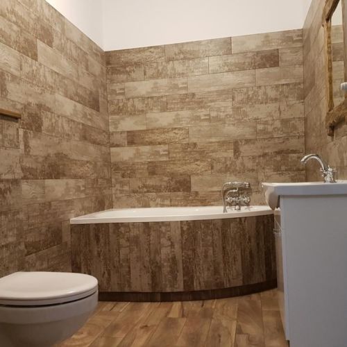 Apartament 6-osobowy z widokiem na las z 3 pomieszczeniami sypialnianymi