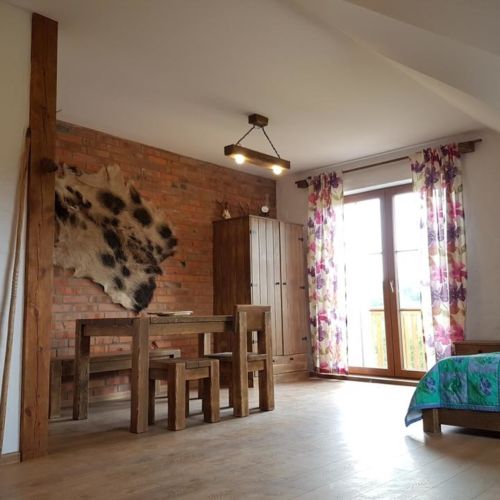 Pokój 4-osobowy z widokiem na las