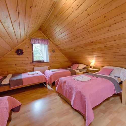 Apartament 6-osobowy na piętrze z widokiem na góry z 2 pomieszczeniami sypialnianymi