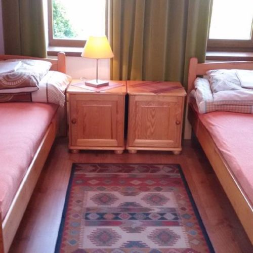 Pokój 3-osobowy z łazienką ze wspólnym aneksem kuchennym