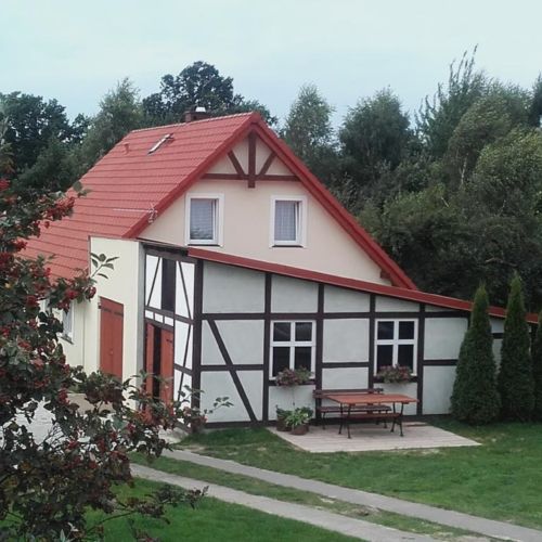 Apartament cu balcon cu grup sanitar cu 2 camere pentru 4 pers.