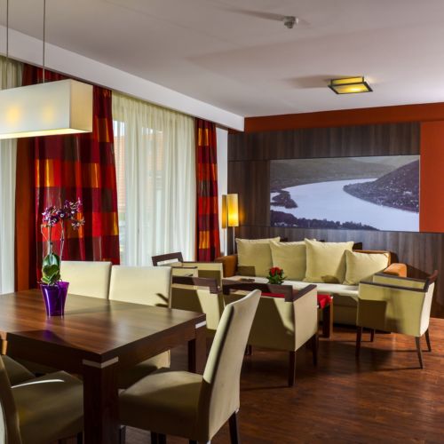 Suita grand cu 2 camere pentru 4 pers. (se poate solicita pat suplimentar)