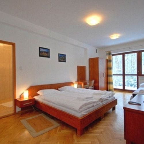 Standard Mountain View Triple Room