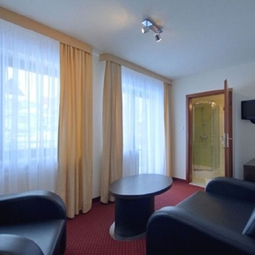 Standard Mountain View Triple Room