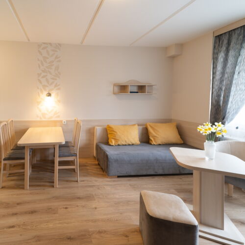 Apartament 5-osobowy Superior z klimatyzacją z 2 pomieszczeniami sypialnianymi