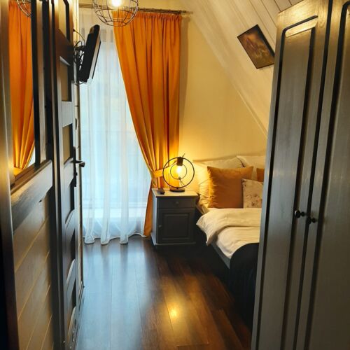 Pokój 2-osobowy na poddaszu Standard