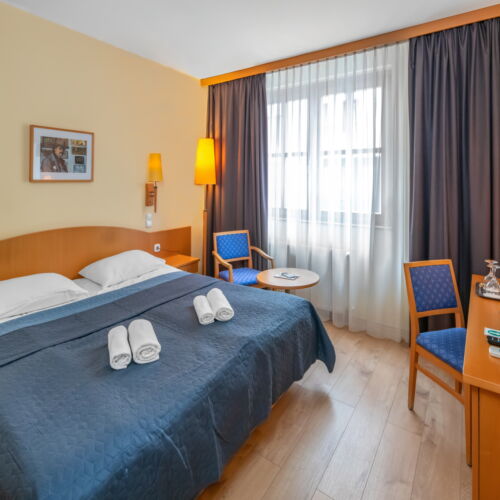 Standard Pokoj s manželskou postelí na poschodí